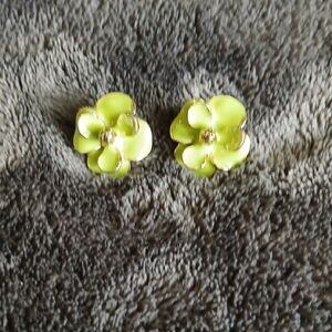 Floral Gold Earrings